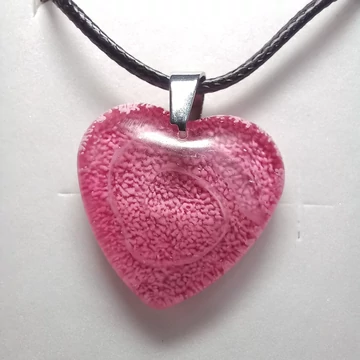 Gyanta nyaklánc – szív medál, közepes (23x23 mm) 28.