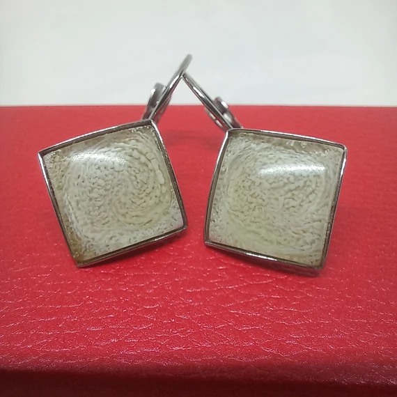 Francia kapcsos fülbevaló - Homok