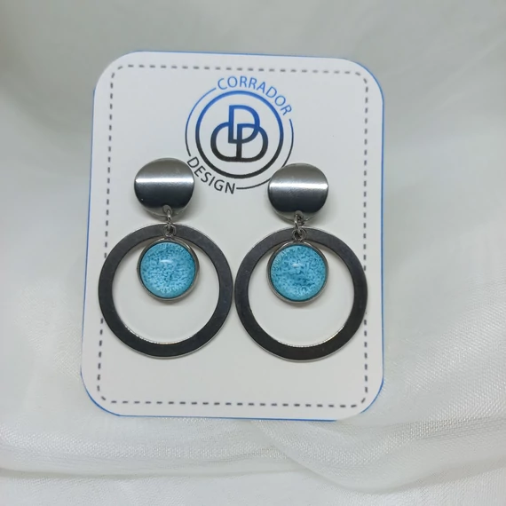 Nemesacél bedugós fülbevaló kerek foglalattal - Világoskék